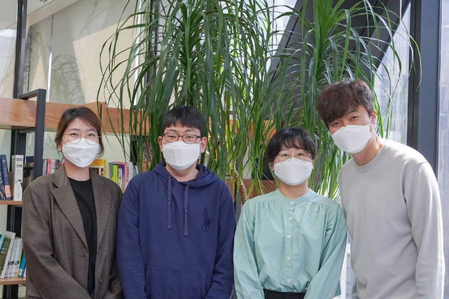 (왼쪽 부터) '만타(Manta)' 마케팅팀 은형님, IP팀 성민님, 운영팀 아름님, 제품팀 희규님